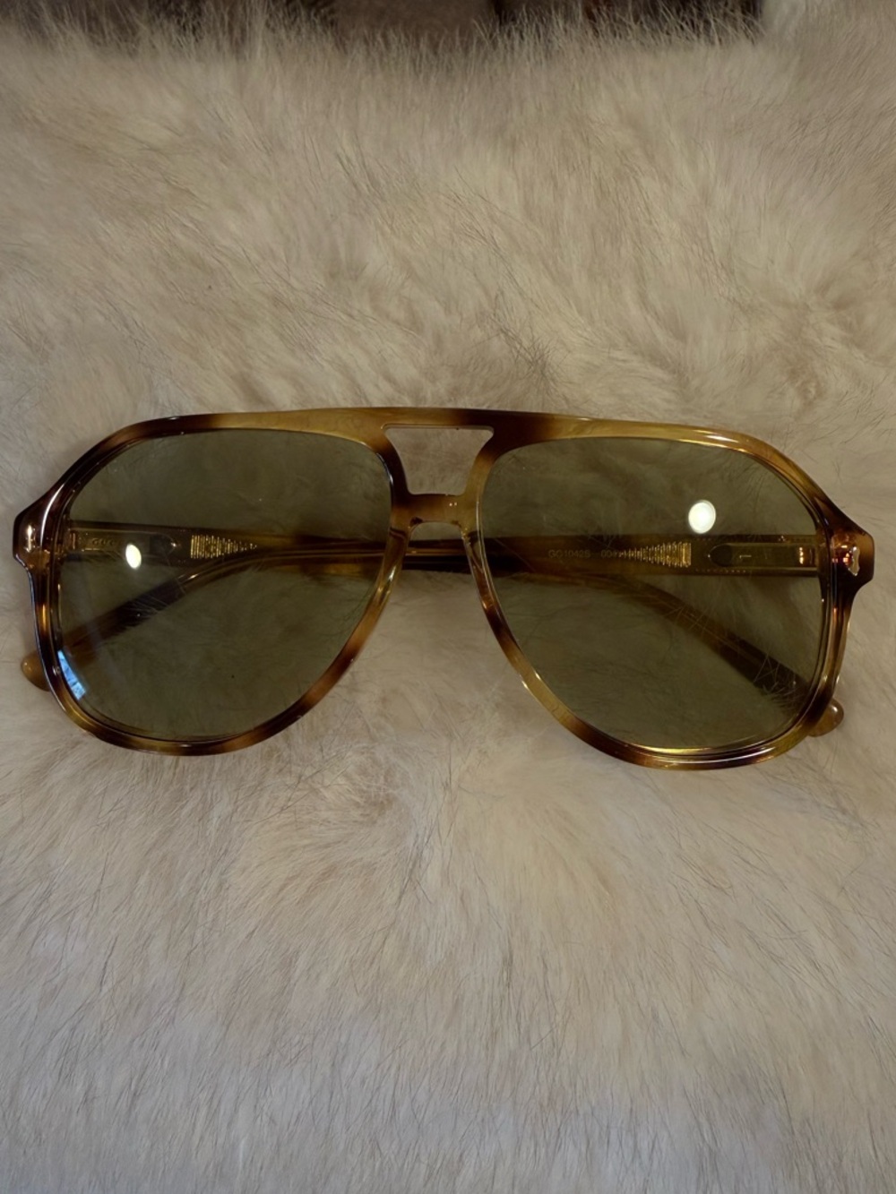 Gucci Brown Tortoise Aviator Sunglasses with Green Lenses